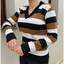 Blusa Feminina de Tricot Listrada com Gola V para Inverno Ferrazi