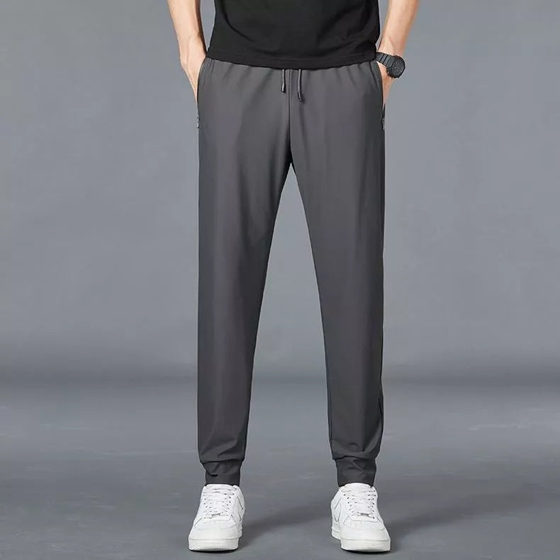 Calça Esportiva Masculina com Zíper nos Bolsos Ferrazi