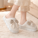 Pantufa Feminina Peluciada com Laço para Inverno Ferrazi