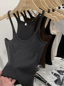 Regata Feminina Básica de Malha Canelada Ferrazi