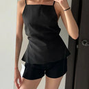 Regata Feminina Elegante com Costas Nua e Gola Reta Ferrazi