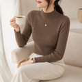 Suéter Feminino de Tricô Elegante com Botões para Inverno Ferrazi