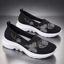 Tênis Feminino com Bordado Floral e Borboletas em Malha Respirável Ferrazi