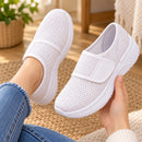 Tênis Slip On Feminino em Malha Respirável com Velcro Ferrazi
