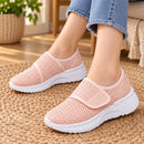 Tênis Slip On Feminino em Malha Respirável com Velcro Ferrazi