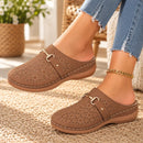 Tamanco Mule Feminino Confortável com Detalhes Florais e Fivela Ferrazi