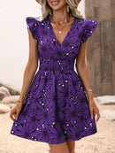 Vestido Feminino Floral Plissado com Decote em V Ferrazi